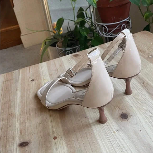 Vince Camuto Women's Nude Square Toed Kitten Heeled Sandals - Picture 4 of 10